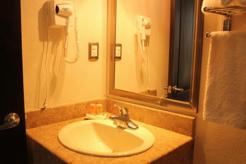 Hotel Madrid Image 32