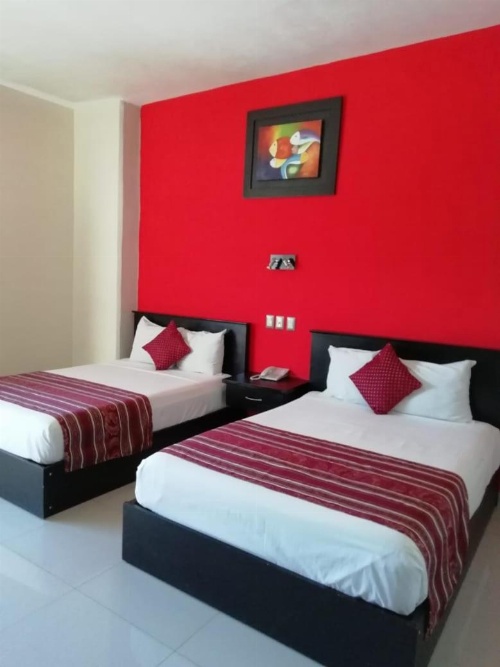 Hotel Madrid image 7